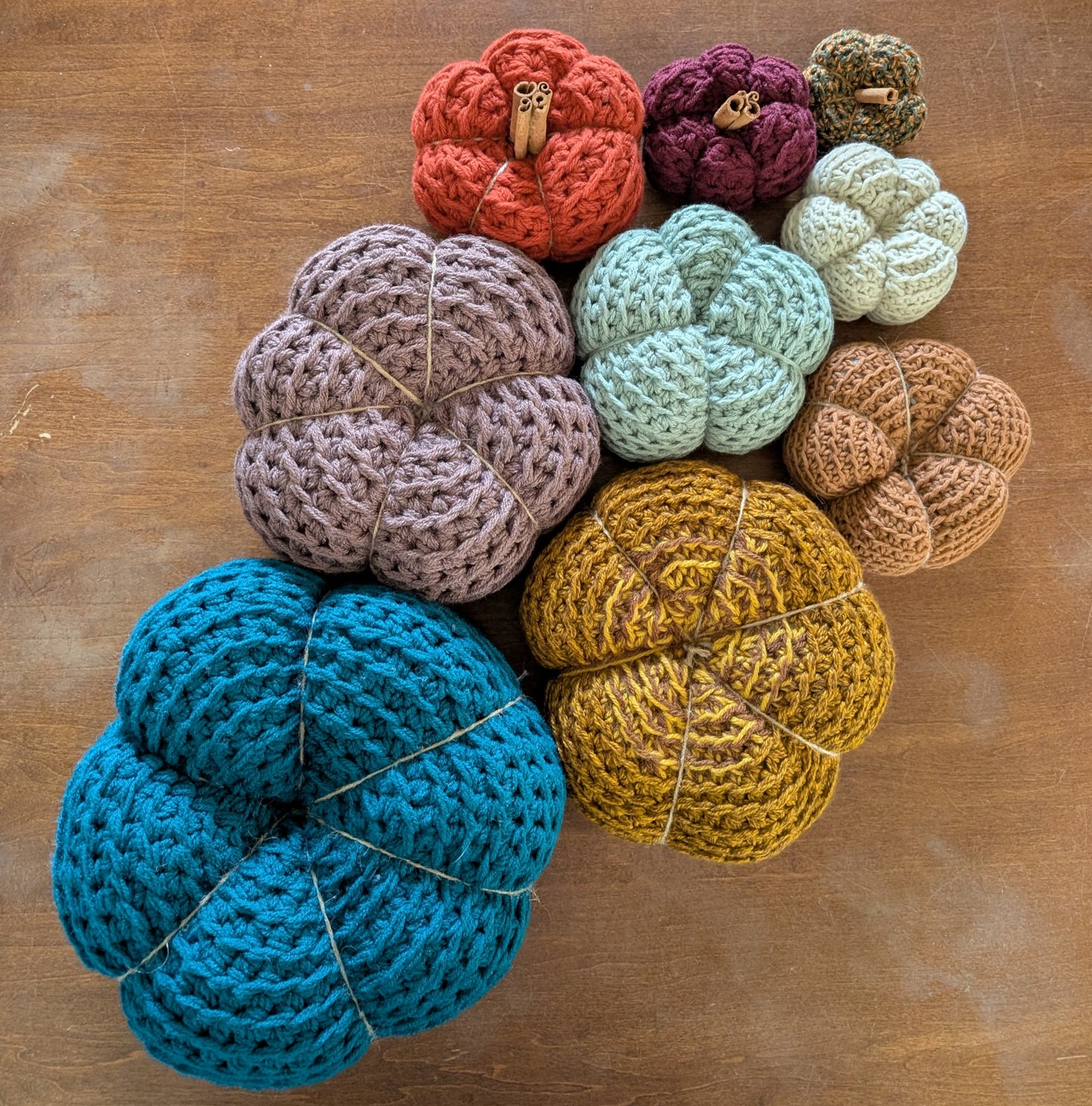 Crochet Pumpkins - The Right-Round